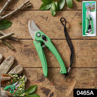 Cisora garden shears making a clean cut on a flower stem, showing pruning precision.