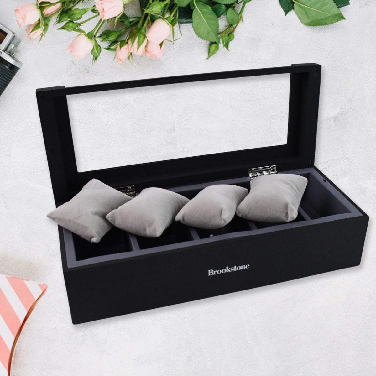 Petite jewellery storage box for earrings and rings with removable soft pillows