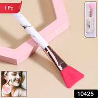 Close-up of silicone head on face mask applicator brush