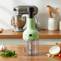 Compact manual vegetable chopper suitable for household kitchens