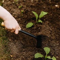 Wooden-handled garden tool set suitable for outdoor gardening