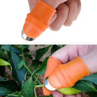 Thumb blade safety cutter protecting fingers when peeling