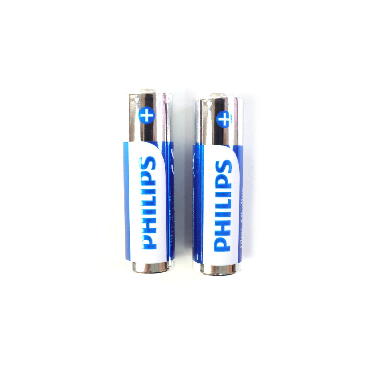 Pair of AA ultra alkaline batteries for everyday electronics
