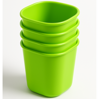 Detailed dimensions and weight information for the plastic glasses.