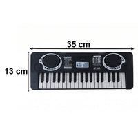 Size dimensions of the mini keyboard toy, perfect for children's hands