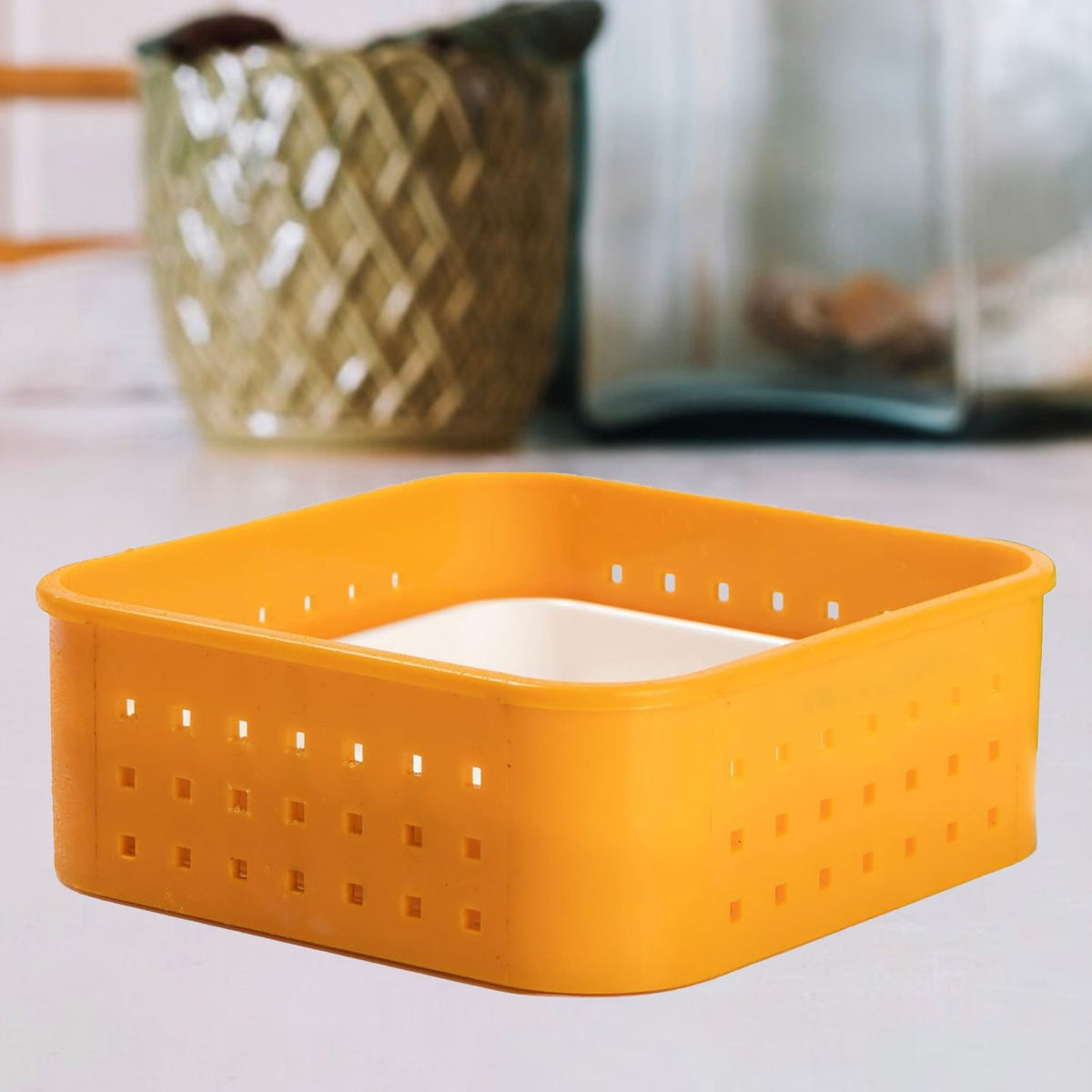 Unbreakable plastic Paneer Maker with lid, ideal for daily kitchen use.