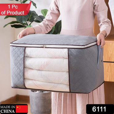 Lightweight clothes packing bag, perfect for keeping garments tidy in luggage.