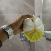 Soft mesh loofah sponge for daily body cleansing