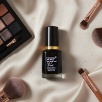 Waterproof eyeliner with quick-dry formula ideal for long-lasting makeup.