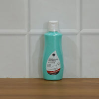 Versatile kitchen and cookware stain remover