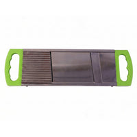 Detailed view of the slicing mechanism of the 2-in-1 potato slicer, emphasizing efficiency.